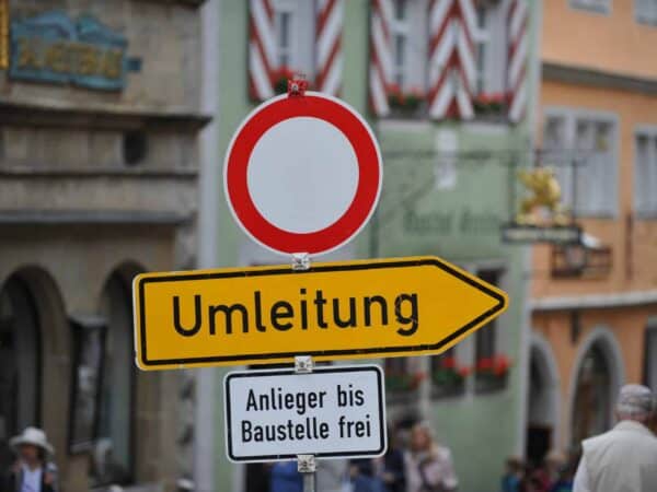 Il Plönlein con la casa a graticcio gialla e le due torri, Rothenburg ob der Tauber