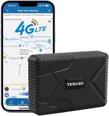 Localizzatore GPS TKSTAR nero con schermo smartphone che mostra mappa di tracciamento in tempo reale