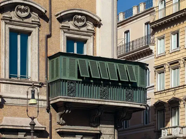 Dettaglio esterno del bussolotto di Madama Letizia a Palazzo Bonaparte